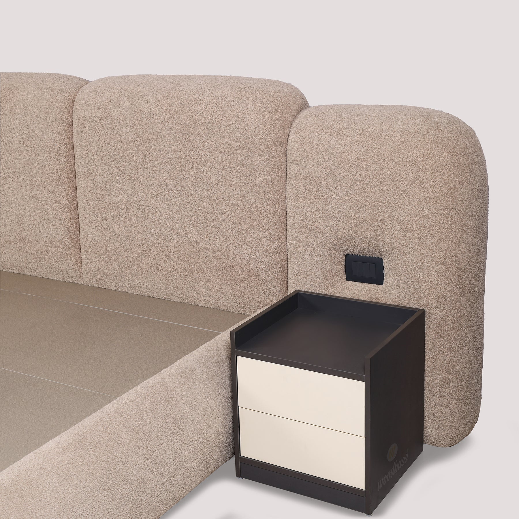 Sparrow King Bed
