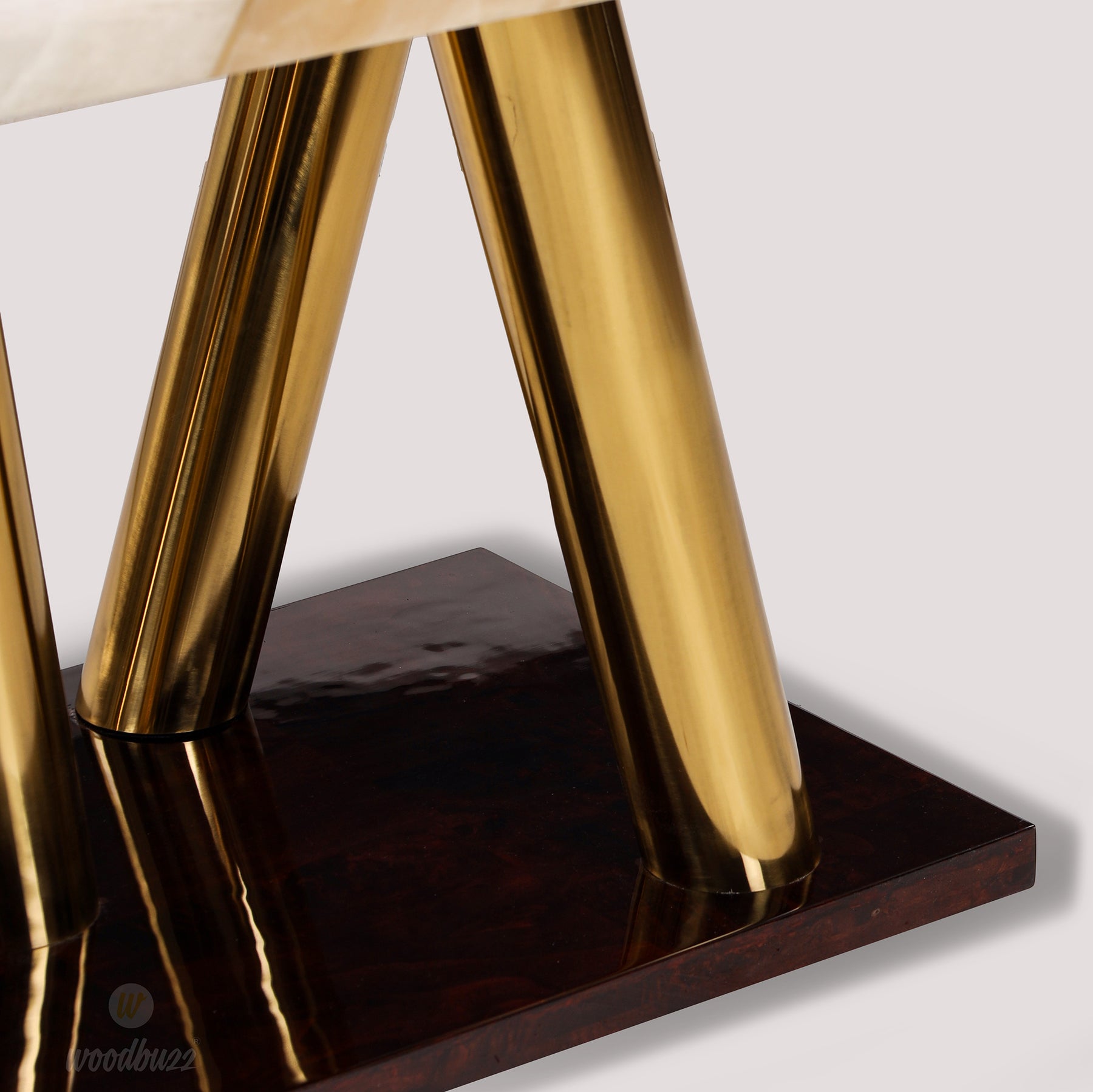 Vinson Floss Dining Table